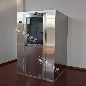 不銹鋼風(fēng)淋室為何深受市場青睞？